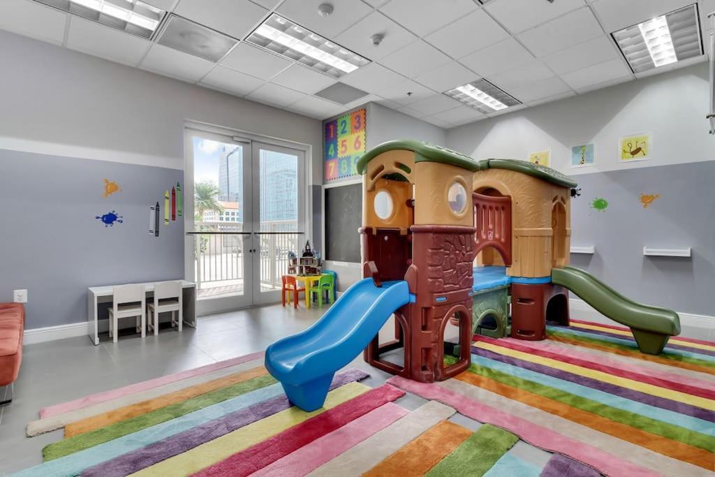 Marvelous In Brickell Free Parking Apartment Miami
